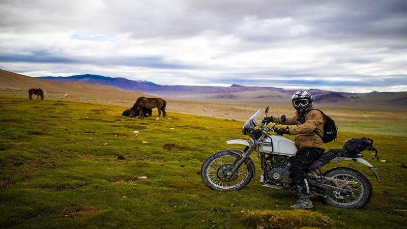 Motorcycle jacket touring