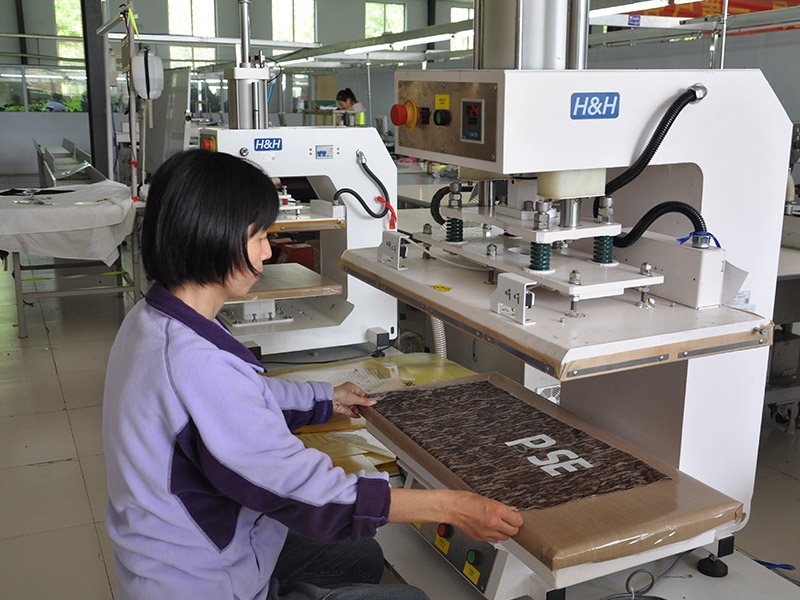 Best China Clothing Manufacturers